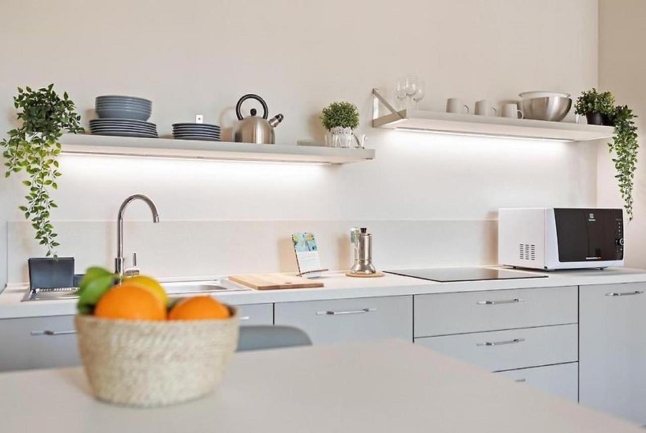 Etna Suite Design Apartments คาตาเนีย ภายนอก รูปภาพ
