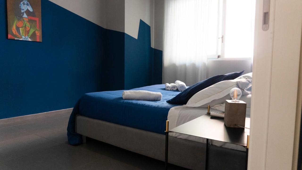 Etna Suite Design Apartments คาตาเนีย ภายนอก รูปภาพ