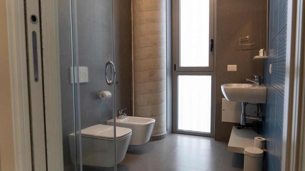 Etna Suite Design Apartments คาตาเนีย ภายนอก รูปภาพ