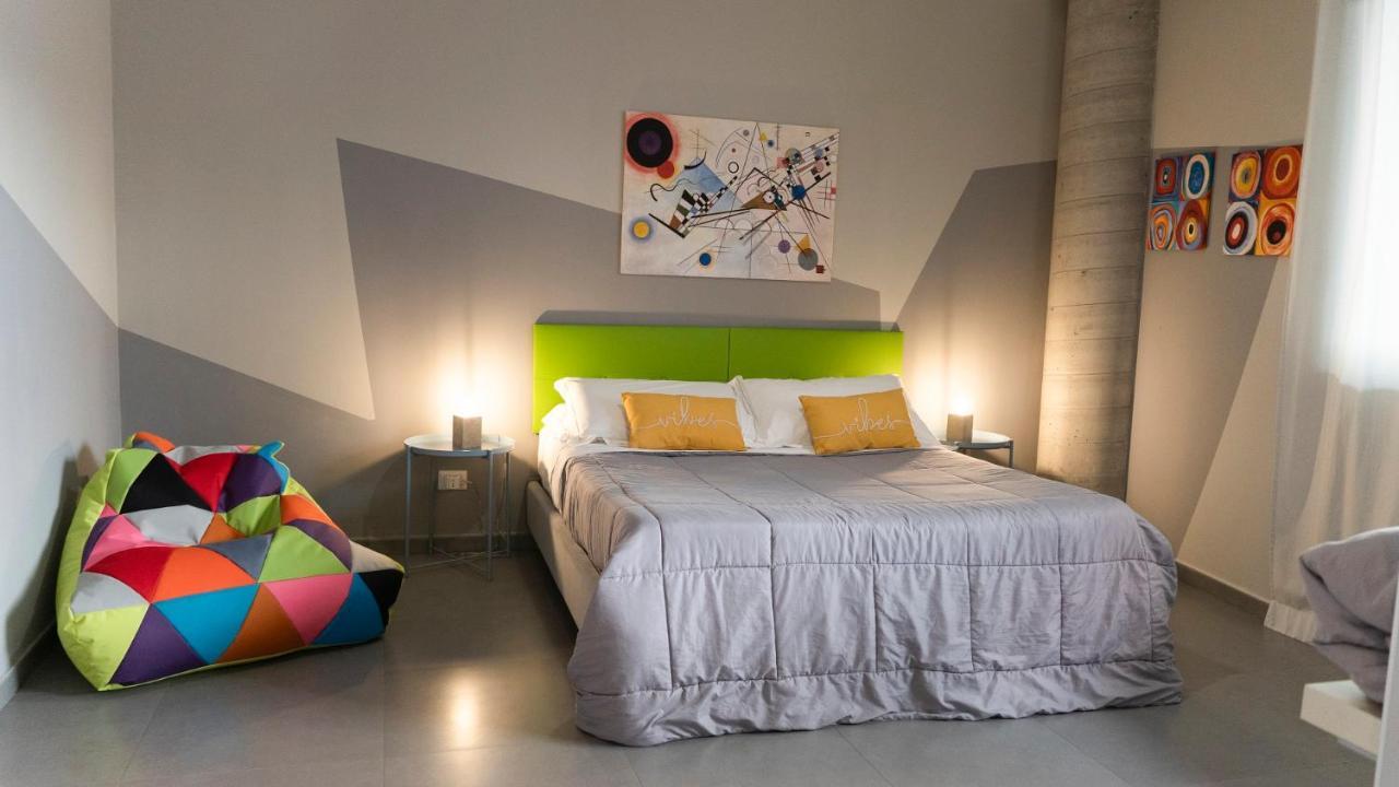Etna Suite Design Apartments คาตาเนีย ภายนอก รูปภาพ